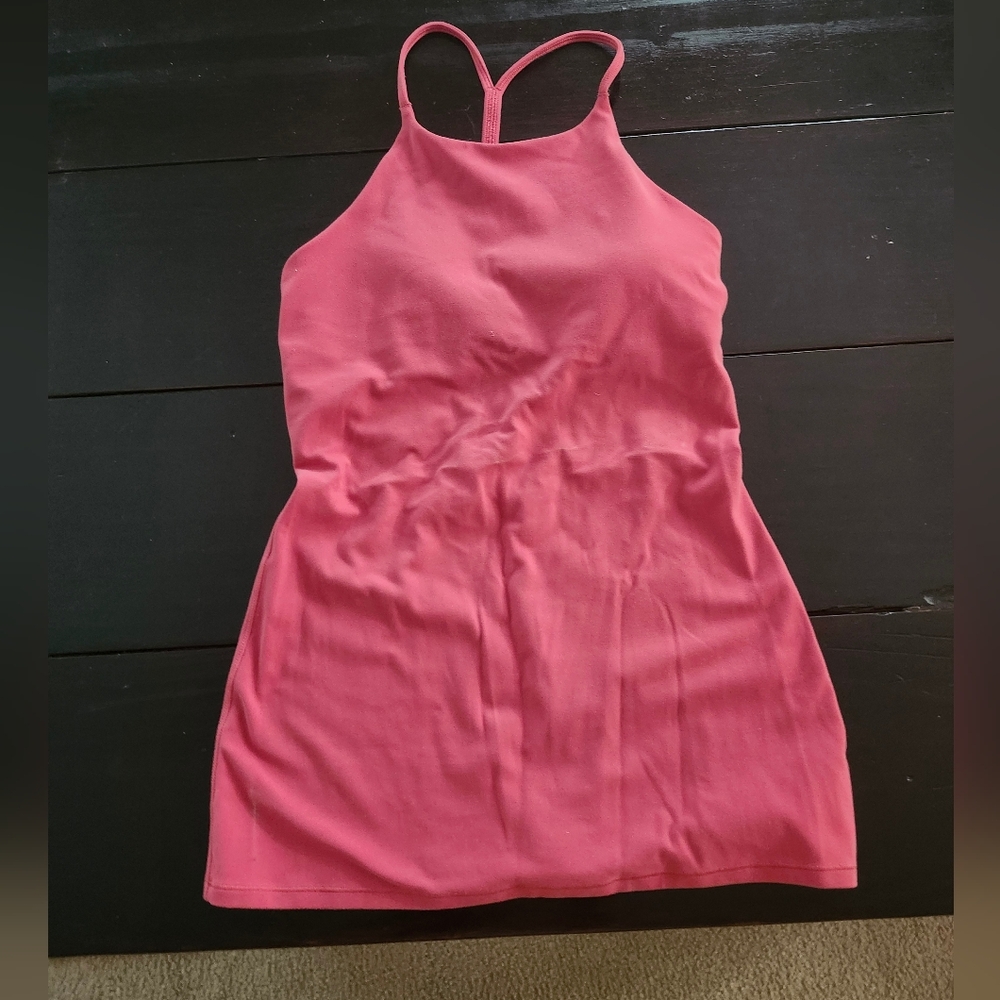 Lululemon sunsetter tank